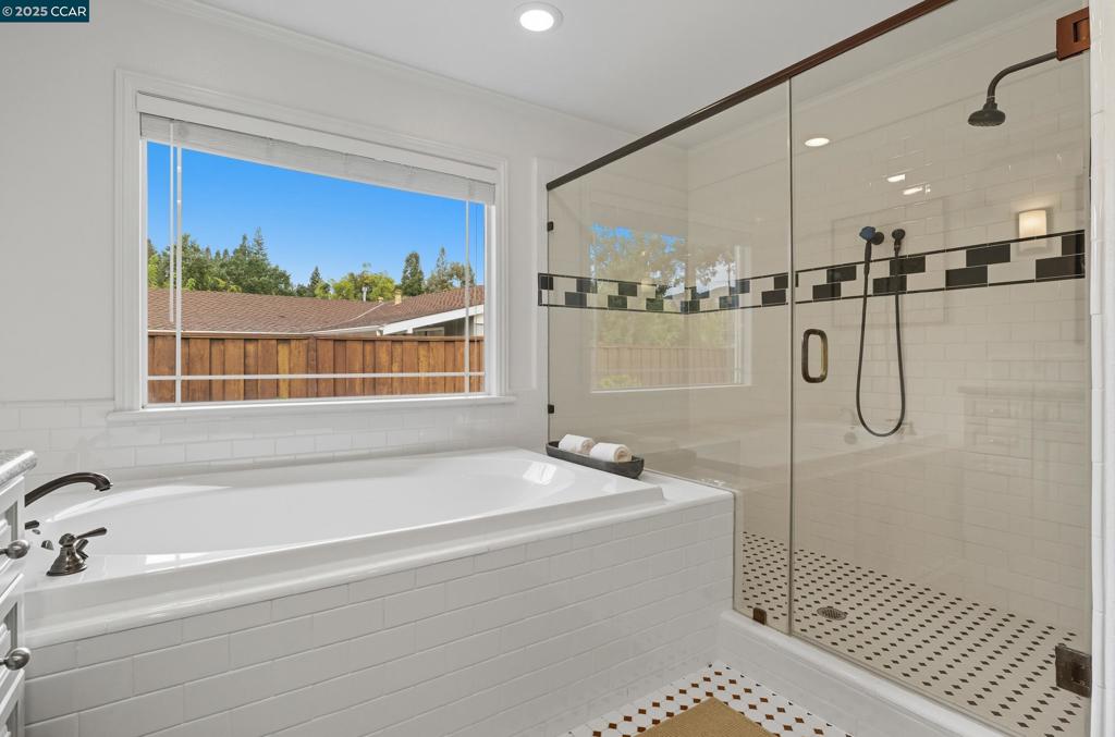 RANCHO SAN RAMON - Residential
