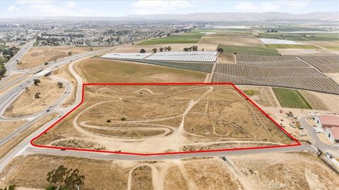 Photo of 3920 S US Highway 101, Santa Maria, CA 93455 (MLS # PI25127087) Photo of 3920 S US Highway 101, Santa Maria, CA 93455 (MLS # PI25127087)