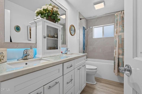 Tiny photo for 141 Pasadena Avenue, Oxnard, CA 93035 (MLS # V1-39190)
