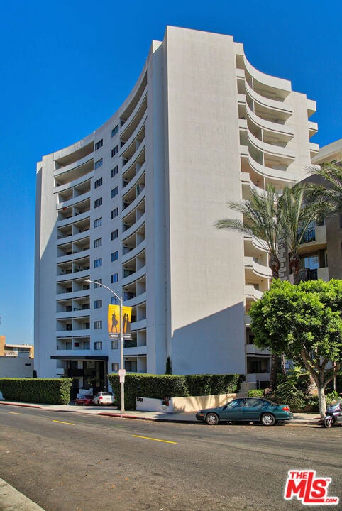 7250 Franklin Avenue 1006