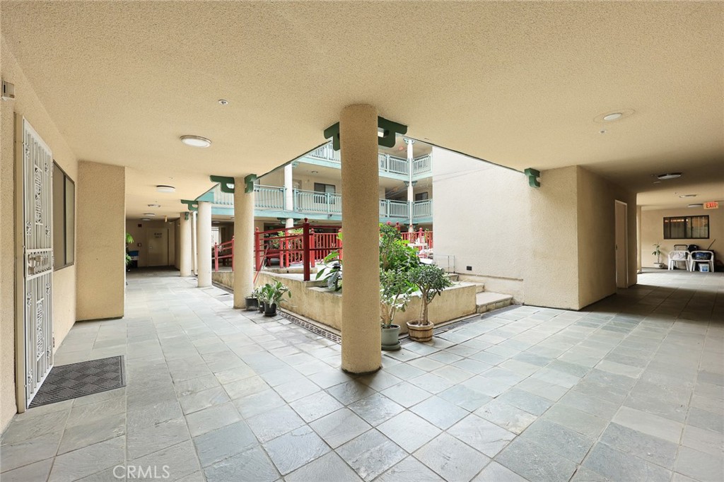 321 N orange 104