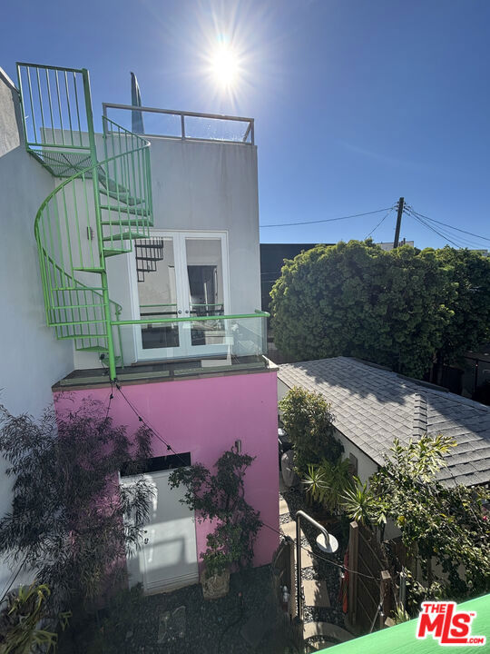 1314 Cabrillo Avenue