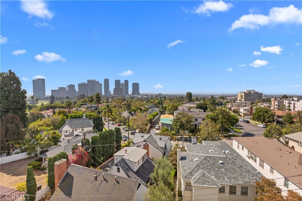 10336 Wilshire 703