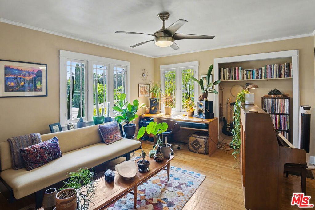 2449 Riverside Place