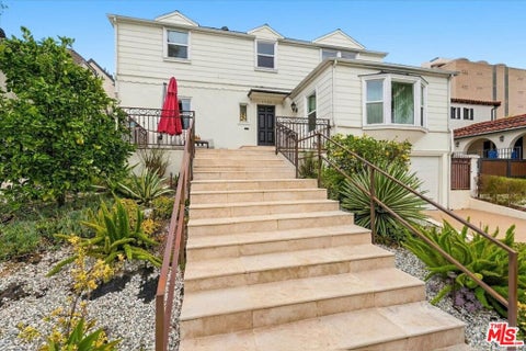 Photo of 1306 Holmby Avenue, Los Angeles, CA 90024 (MLS # 26104294)