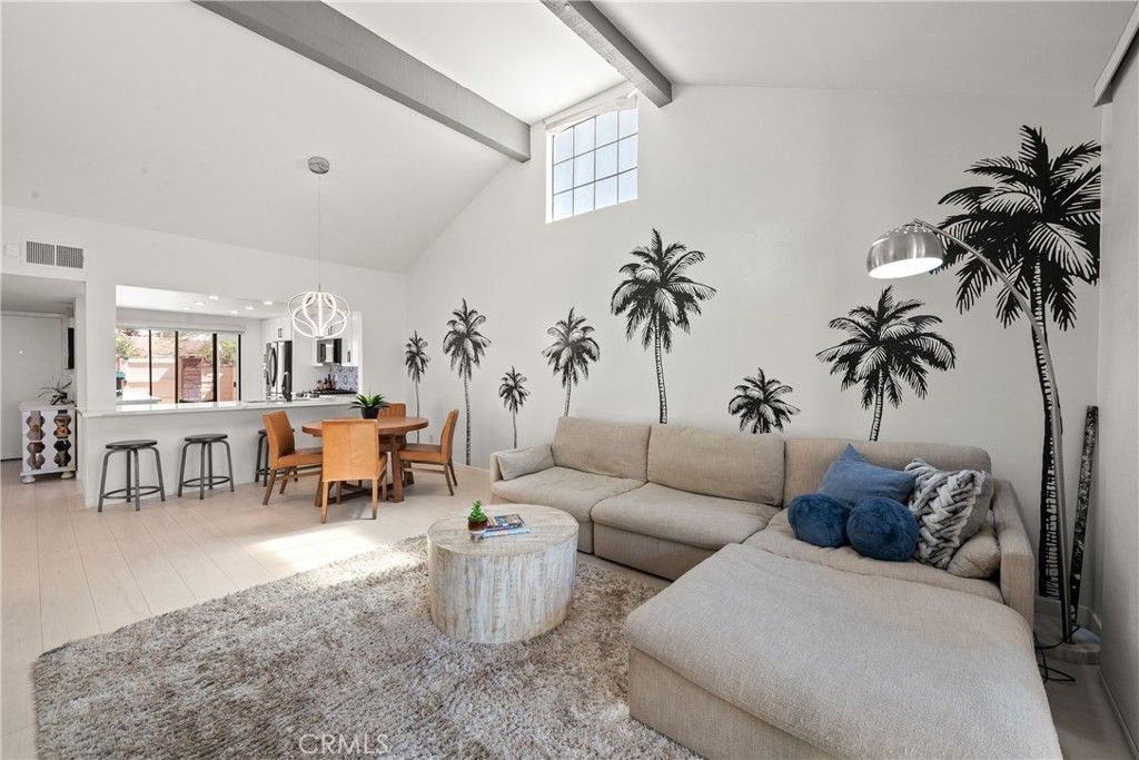 listing image 130720099398082686921