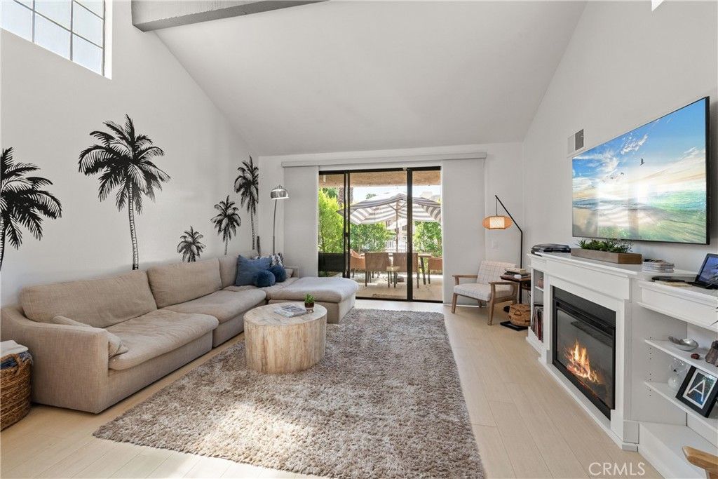 listing image 130724734300998302449