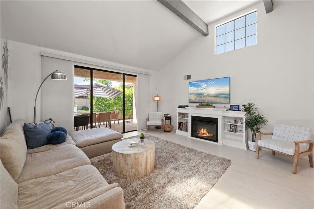 listing image 130724034602492020693