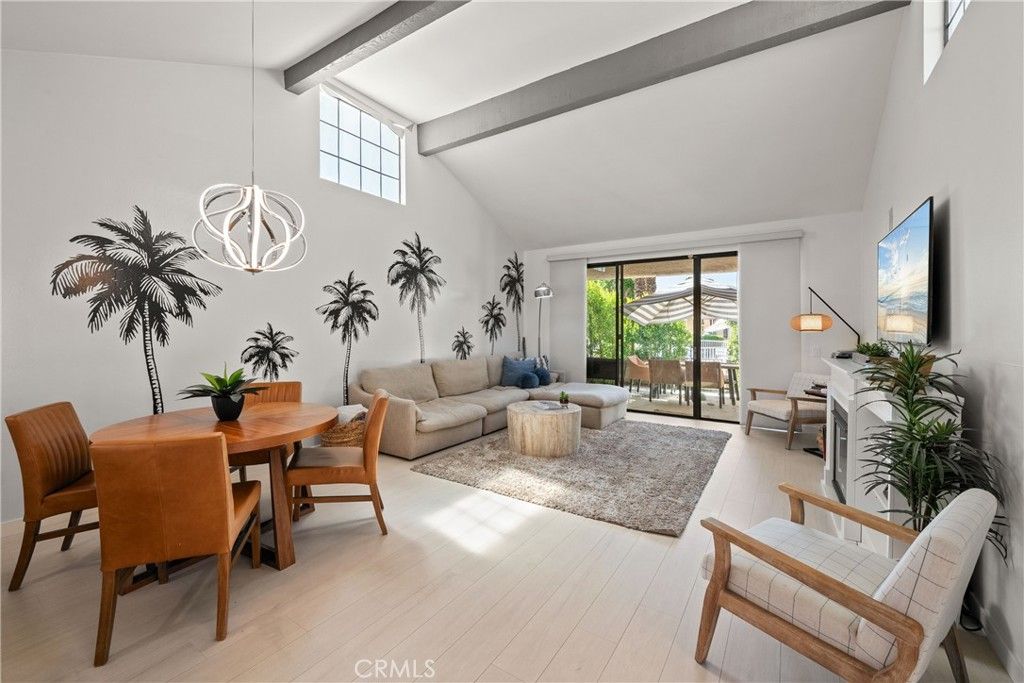 listing image 130722395416308466633