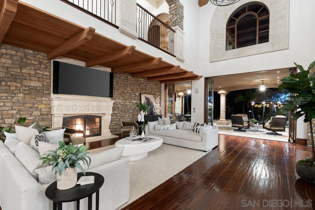 Del Mar - Residential