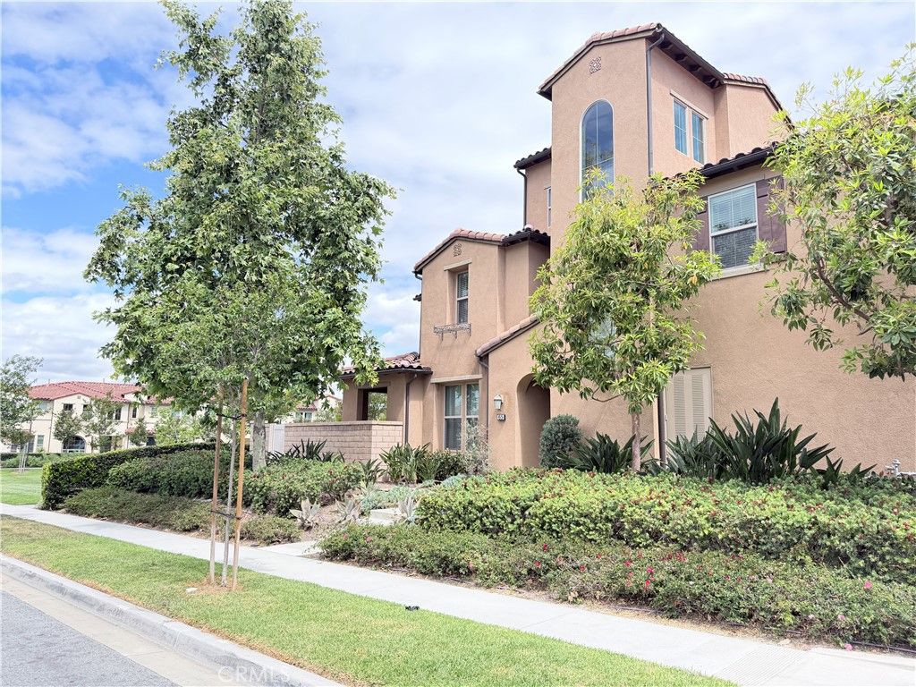Photo of 65 Finch, Lake Forest, CA 92630 (MLS # OC26084572)