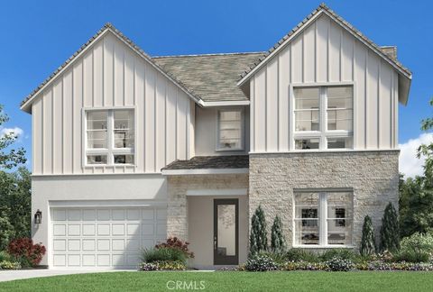 120 Chapman Lake Forest CA 92630