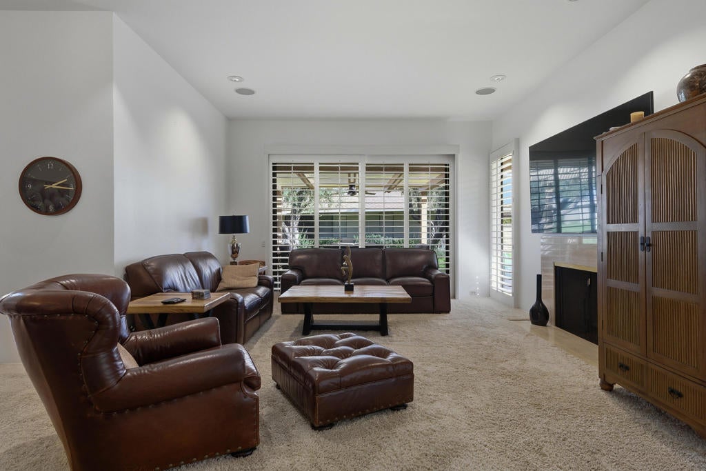 27 Cornell Drive