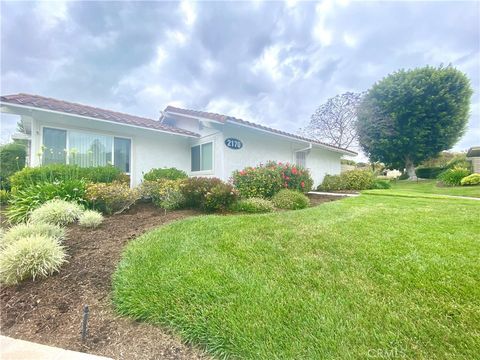 Photo of 2170 Via Puerta #A, Laguna Woods, CA 92637 (MLS # OC25276746)