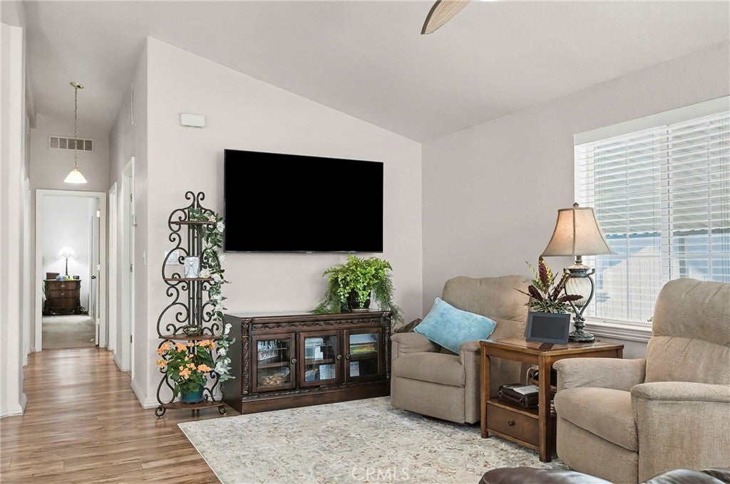 1537 White Pine Drive 48