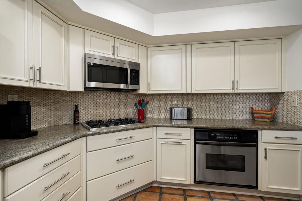 Mountain Cove - Residential Lease