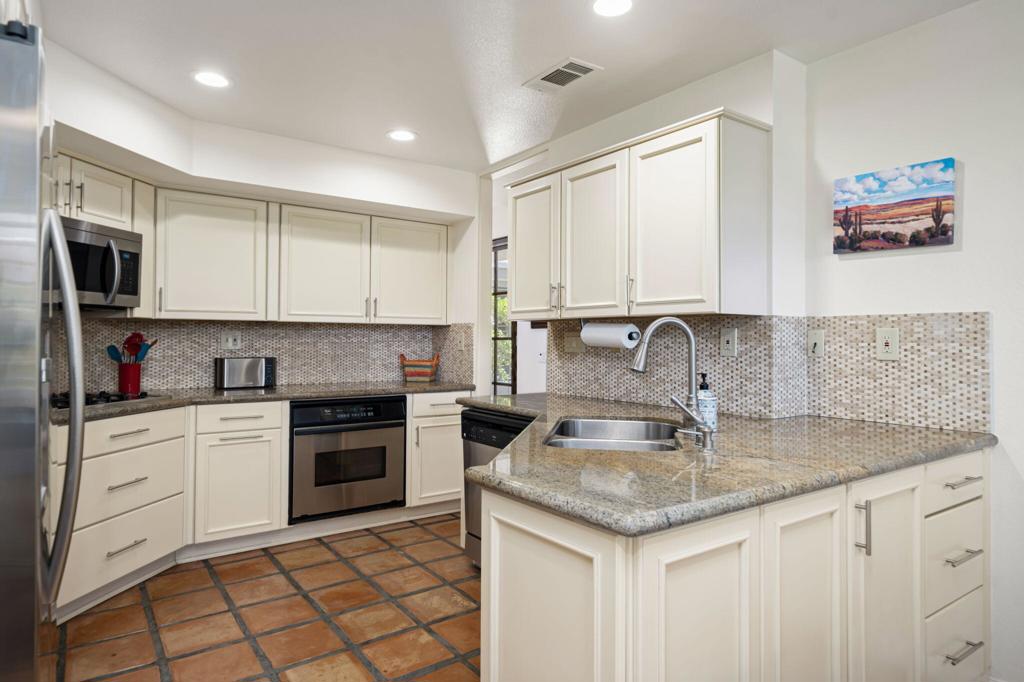 Mountain Cove - Residential Lease
