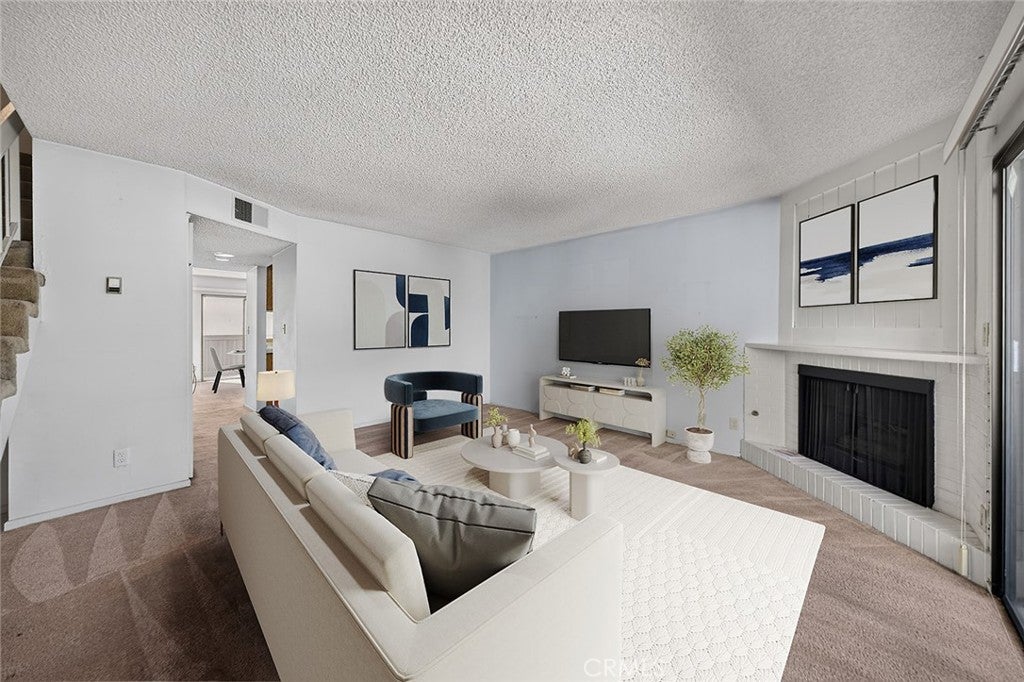 1137 N Maryland Ave #4