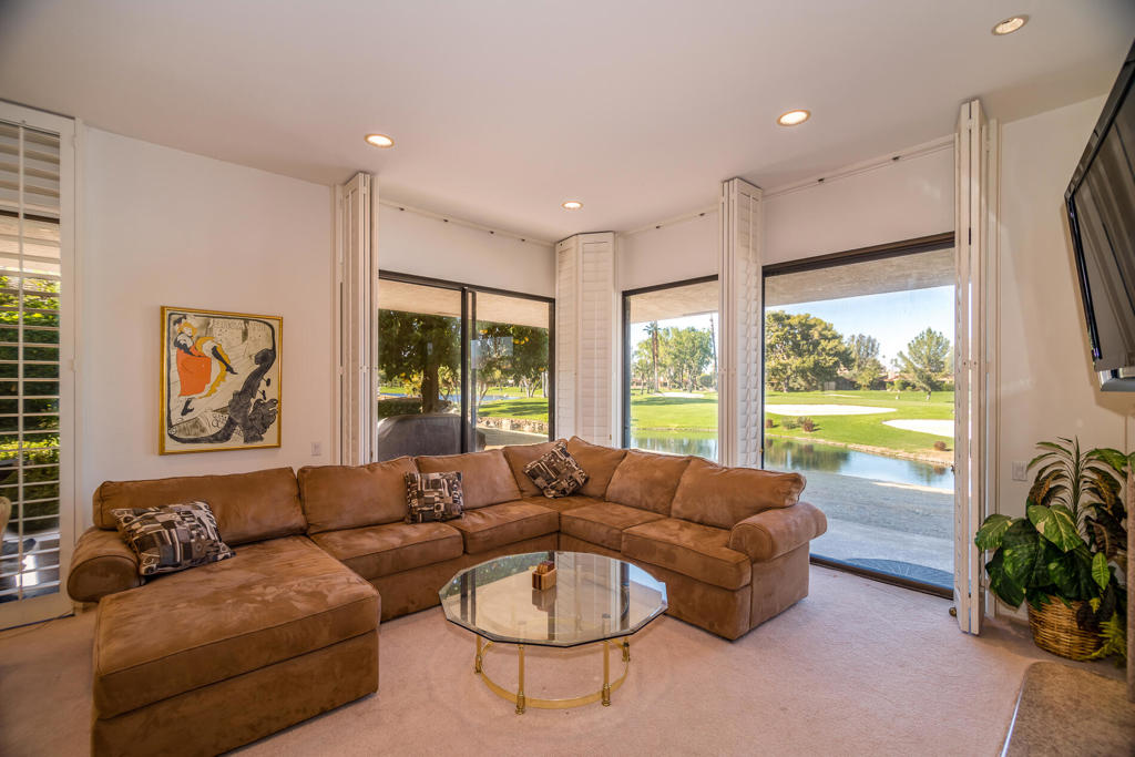 The Springs C.C. - Residential Lease