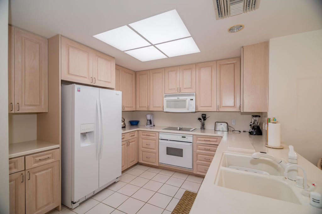 The Springs C.C. - Residential Lease