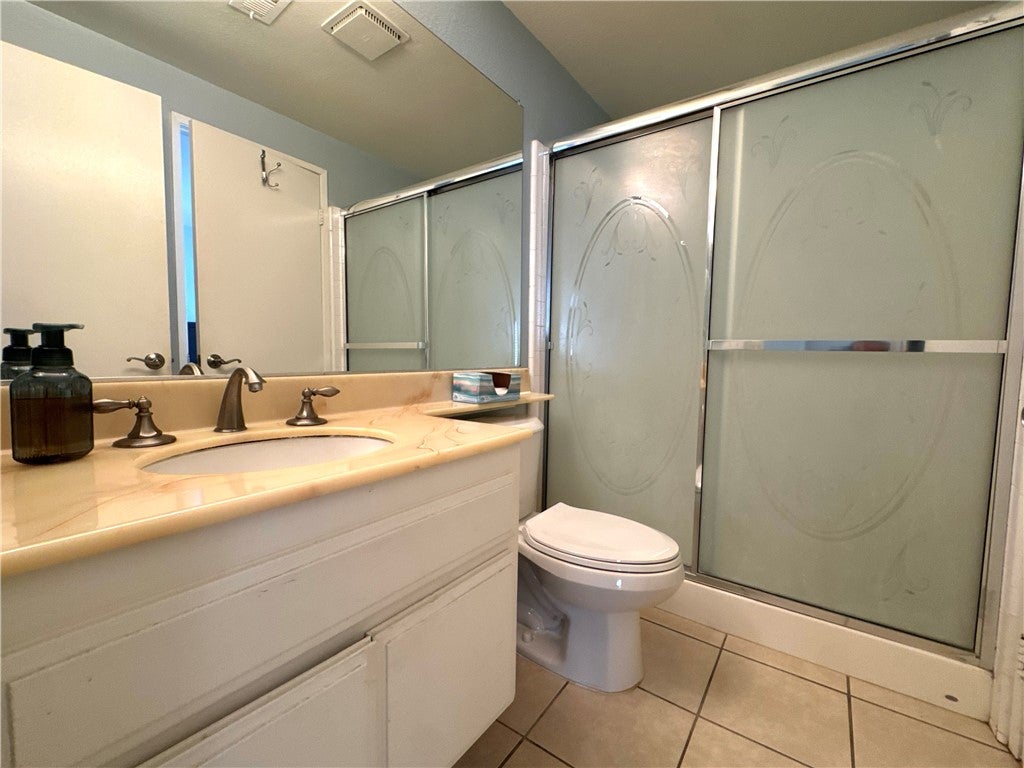 1025 Cannonade, Costa Mesa CA 92626 - Photo 20