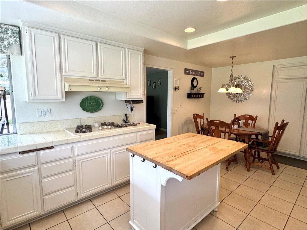 1025 Cannonade, Costa Mesa CA 92626 - Photo 16