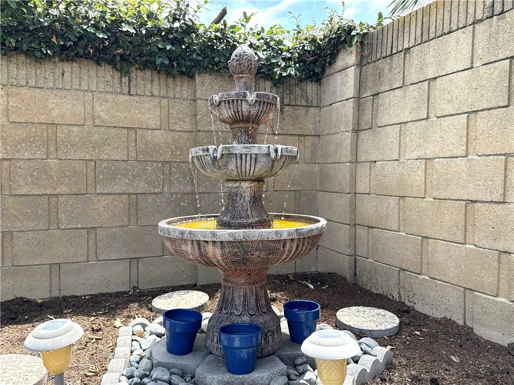 1025 Cannonade, Costa Mesa CA 92626 - Photo 51