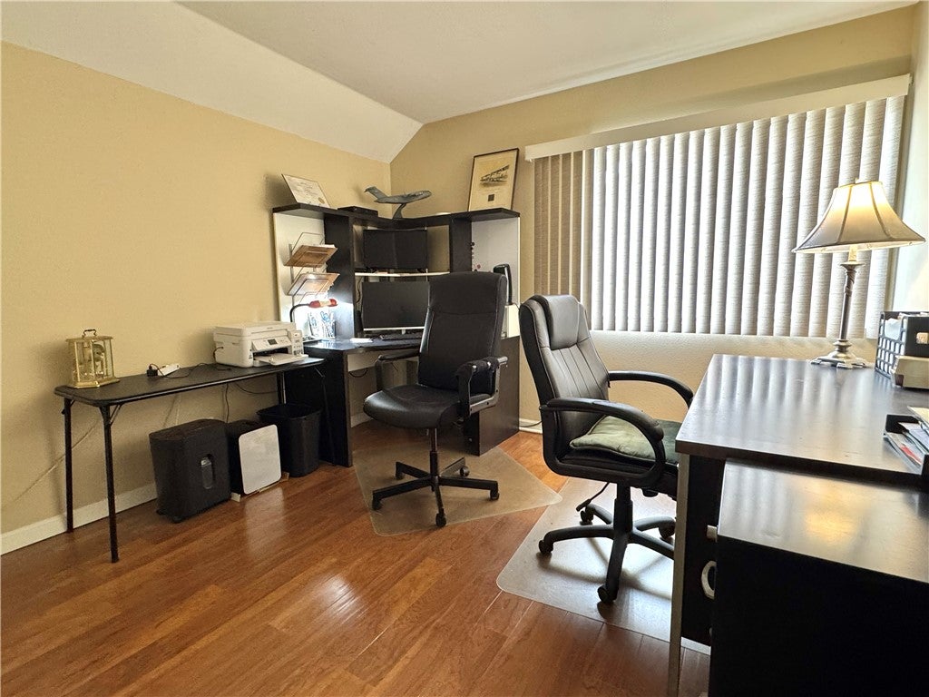 1025 Cannonade, Costa Mesa CA 92626 - Photo 47