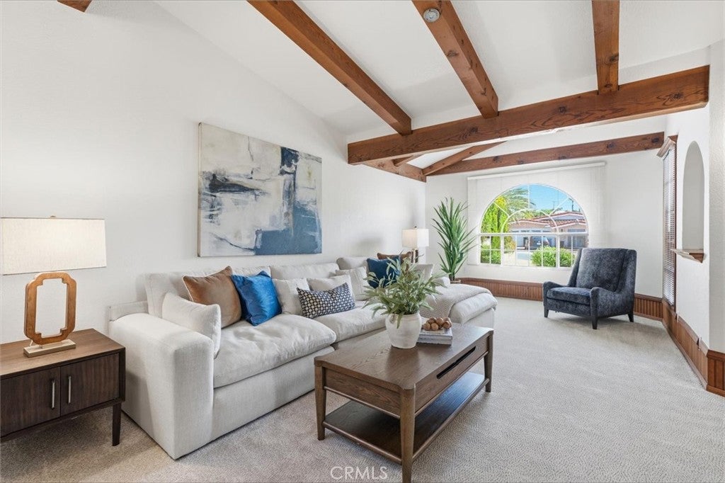 5224 Doris Way