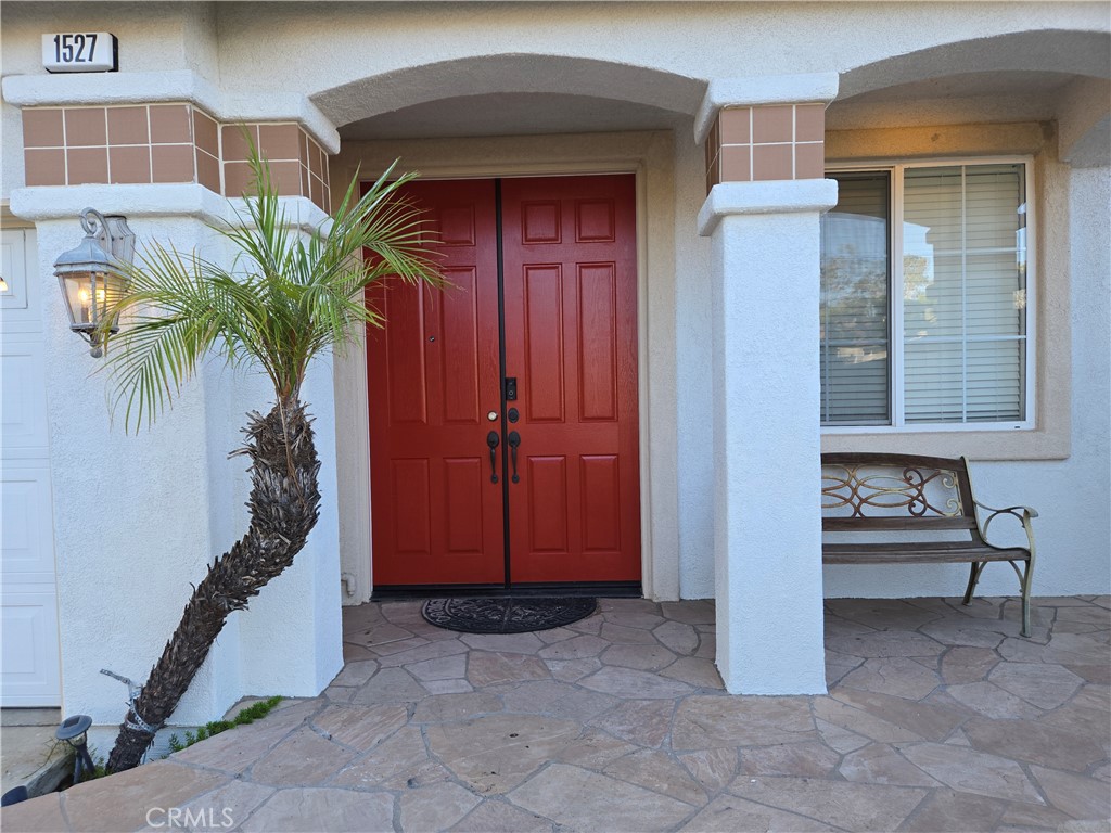 1527 Evans Lane