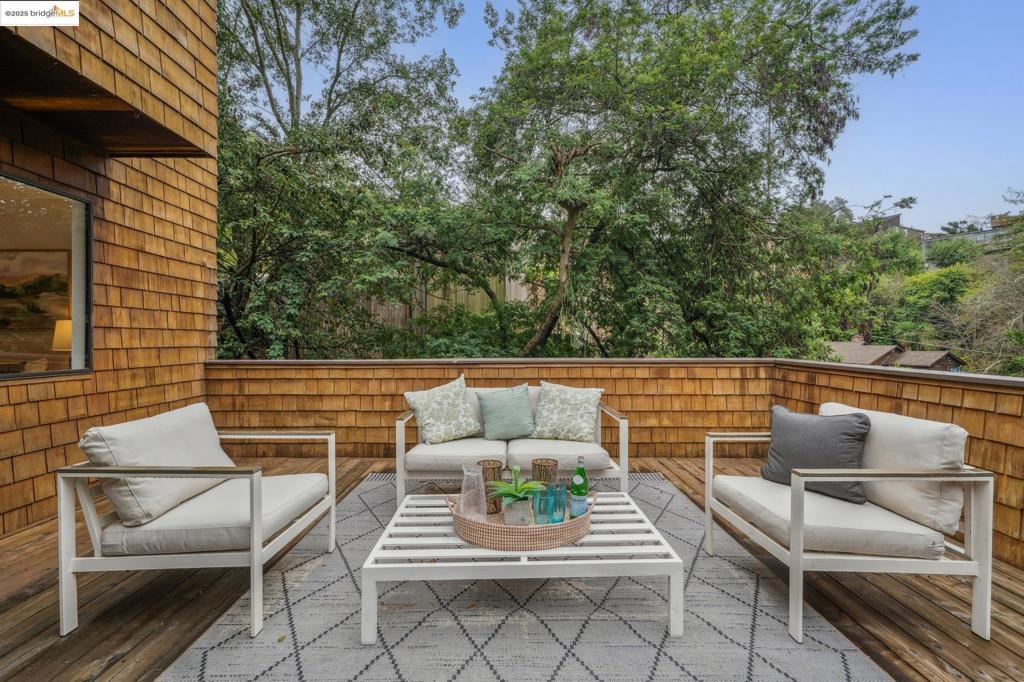 BERKELEY HILLS - Residential