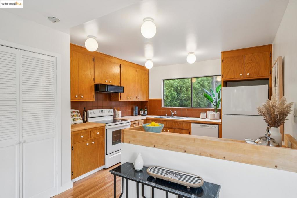 BERKELEY HILLS - Residential