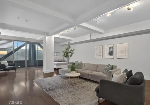 433 Pine Ave Unit 102, Long Beach, CA 90802 - MLS#: PW26116871