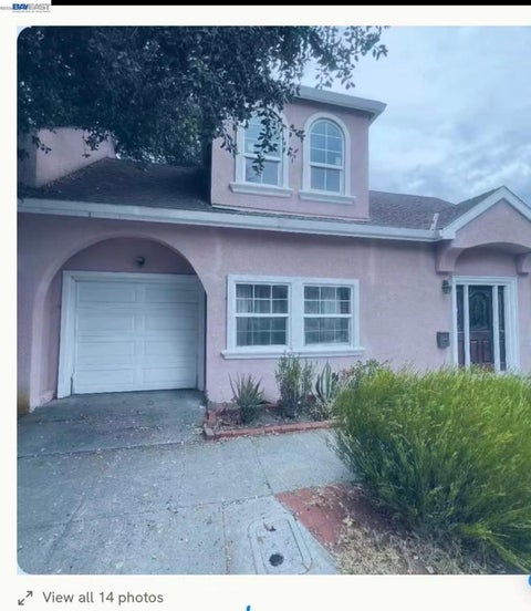 Photo of 1343 W Hedding St ST, San Jose, CA 95126 (MLS # 41151659)