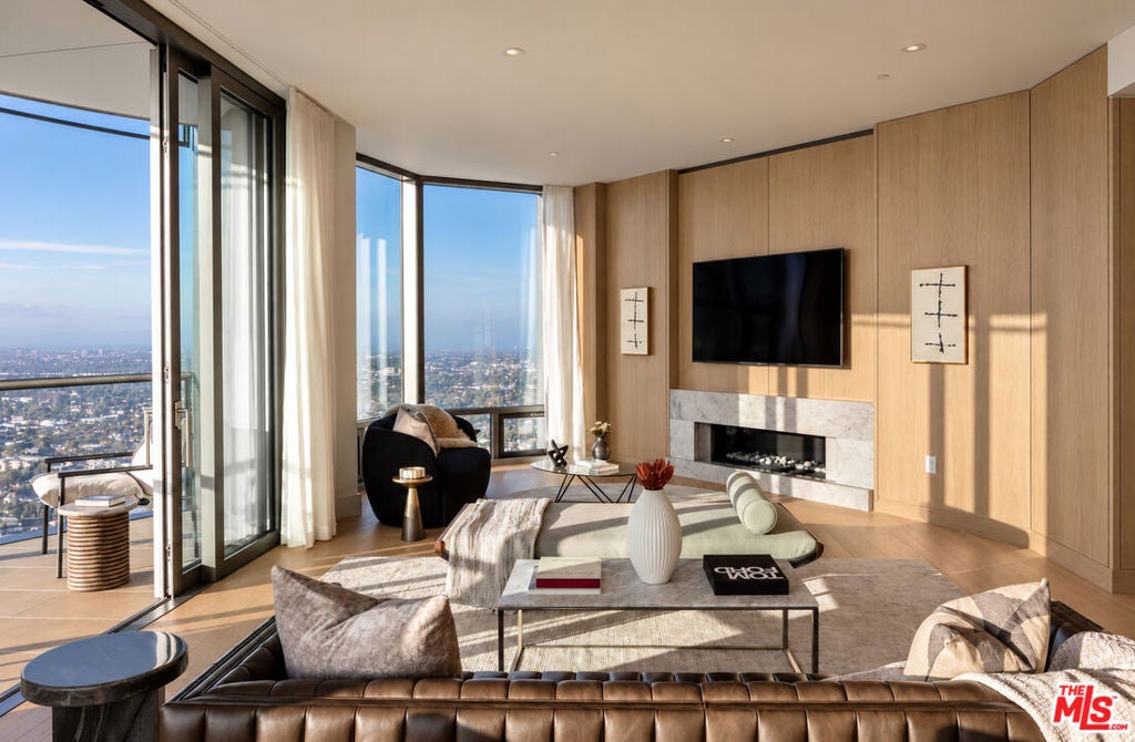 Photo of 211 W Elm Court #35B, Los Angeles, CA 90067 (MLS # 26103866)