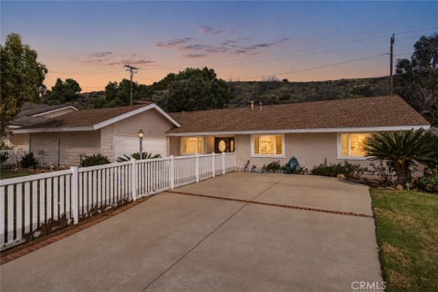 Photo of 3976 Verde Vista Drive, Thousand Oaks, CA 91360 (MLS # SR26157798)