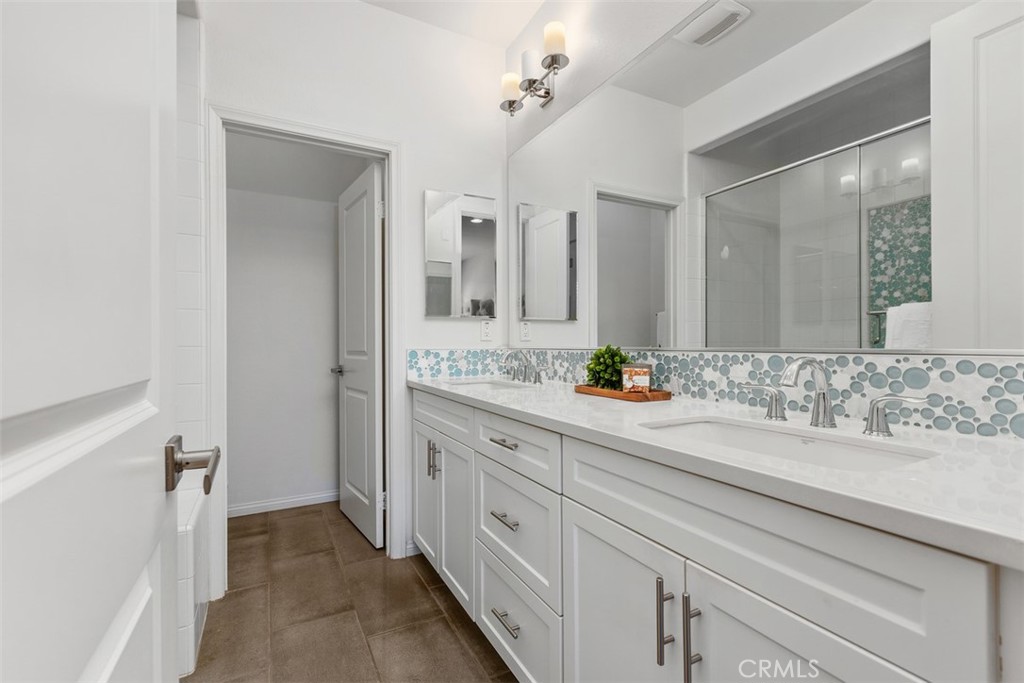 160 Capricorn, Irvine CA 92618 - Photo 27