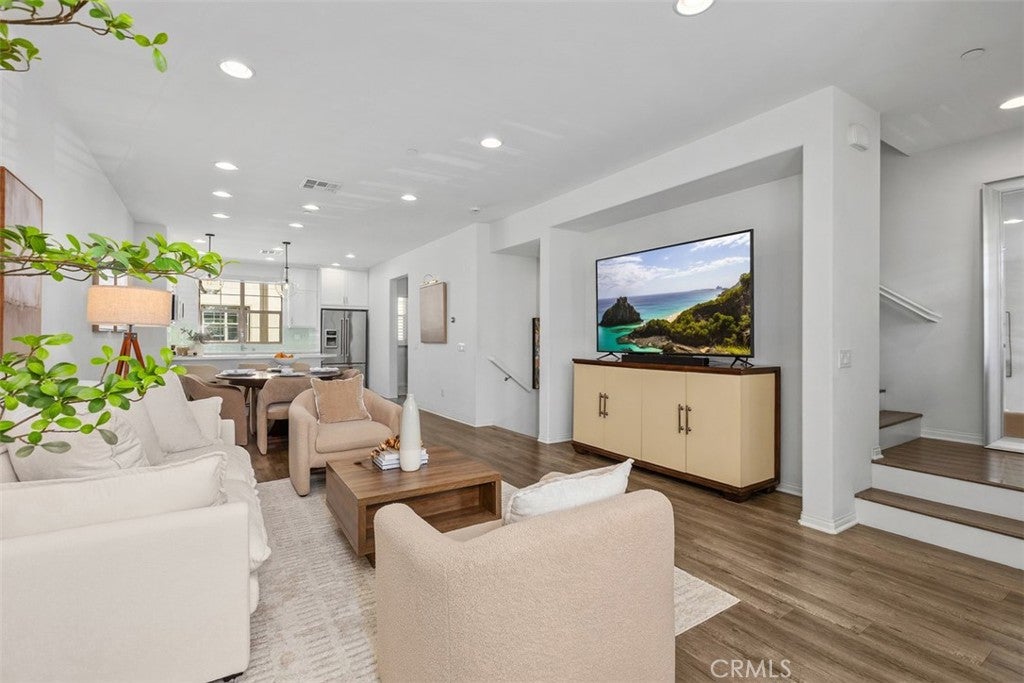 160 Capricorn, Irvine CA 92618 - Photo 10