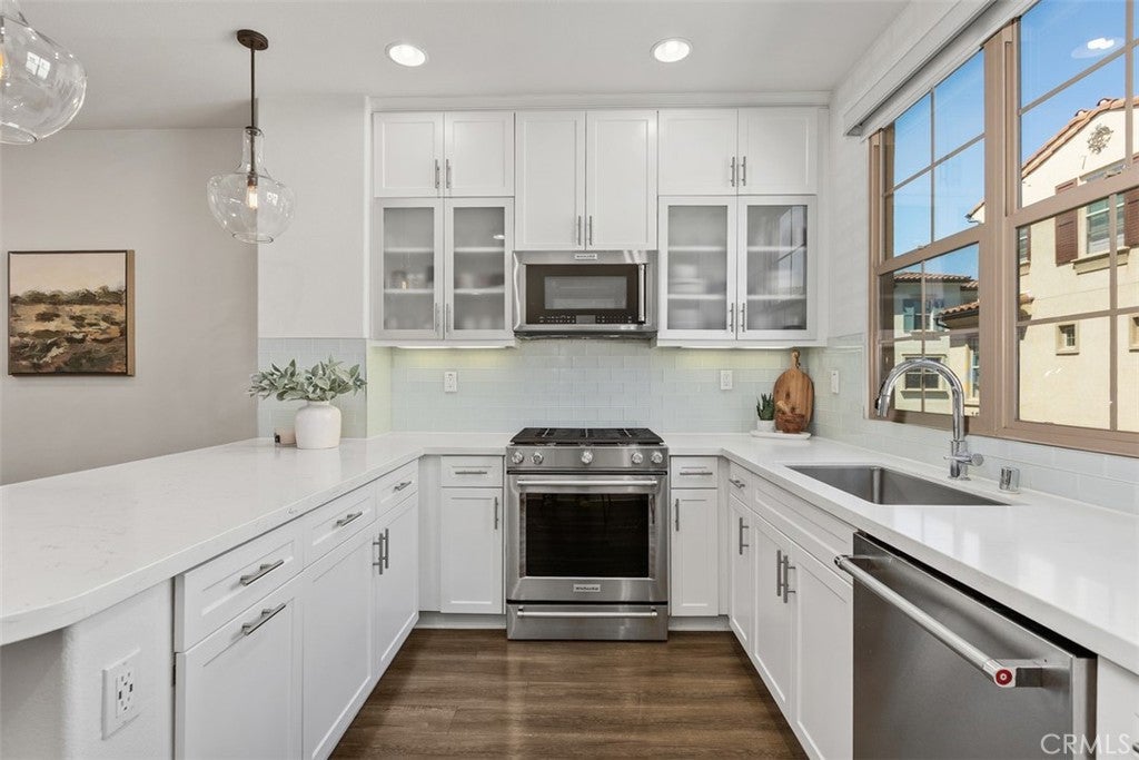 160 Capricorn, Irvine CA 92618 - Photo 16