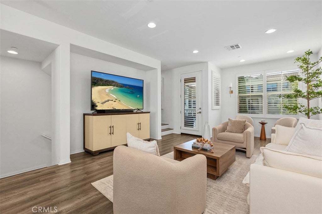 160 Capricorn, Irvine CA 92618 - Photo 11
