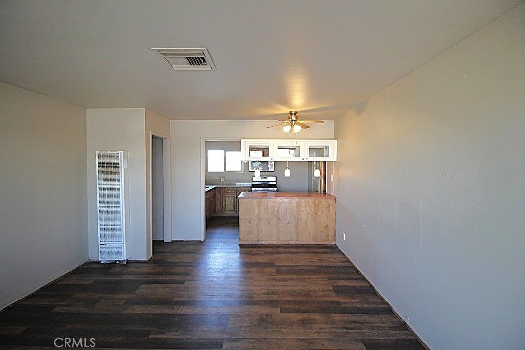 Photo of 521 Lillian Dr, Barstow, CA 92311 (MLS # HD25242579)
