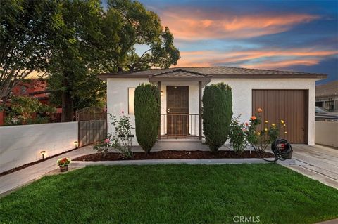 Photo of 3100 Los Flores, Lynwood, CA 90262 (MLS # MB25266387)