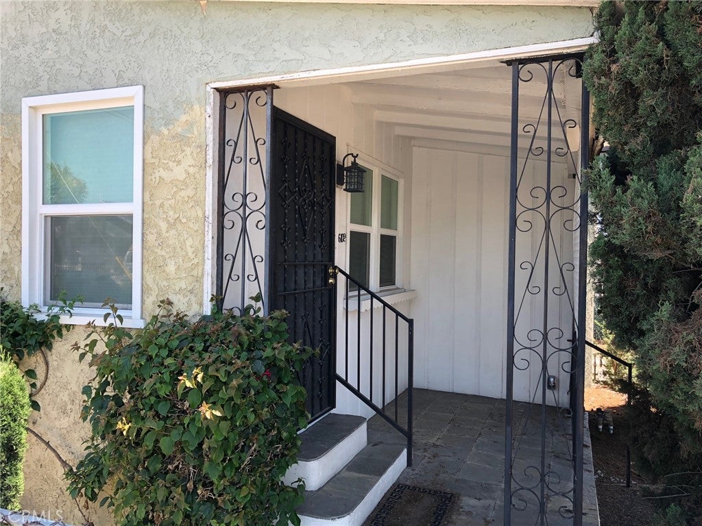 6102 Gifford