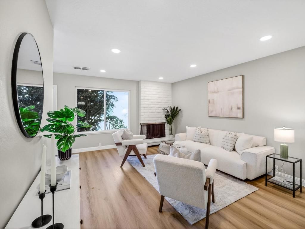 Photo of 6103 Edenhall Drive, San Jose, CA 95129 (MLS # ML82035984)