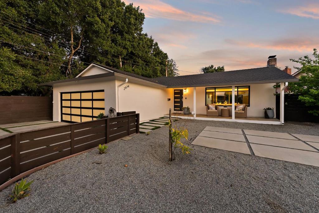 2974 Ridge Court