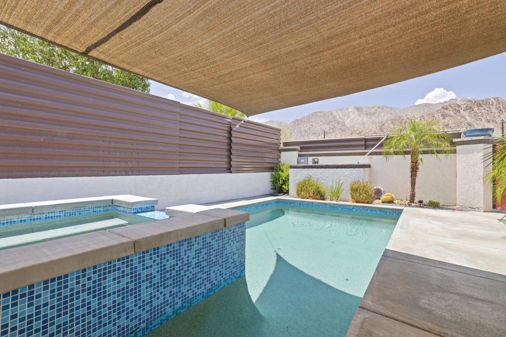 52280 Avenida Ramirez