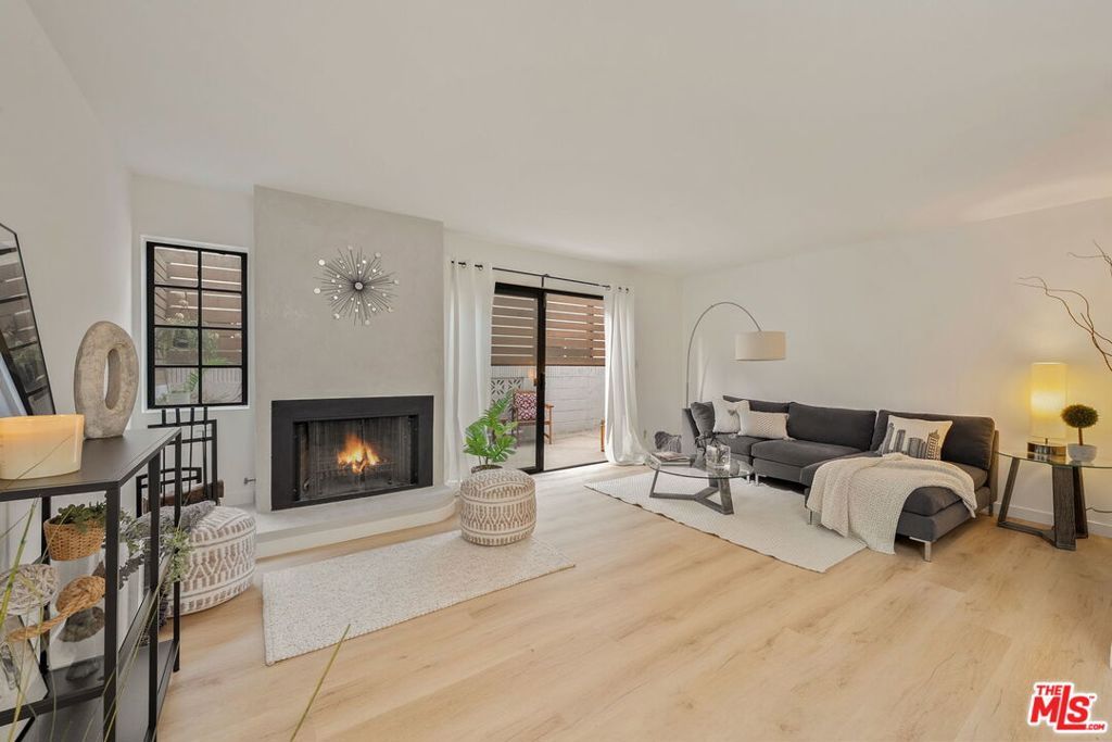Photo of 1532 9th Street #2, Santa Monica, CA 90401 (MLS # 25618819)