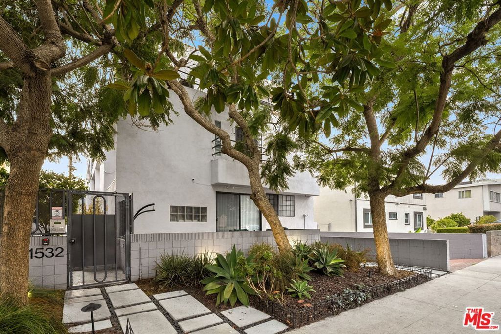 Photo of 1532 9th Street #2, Santa Monica, CA 90401 (MLS # 25618819)