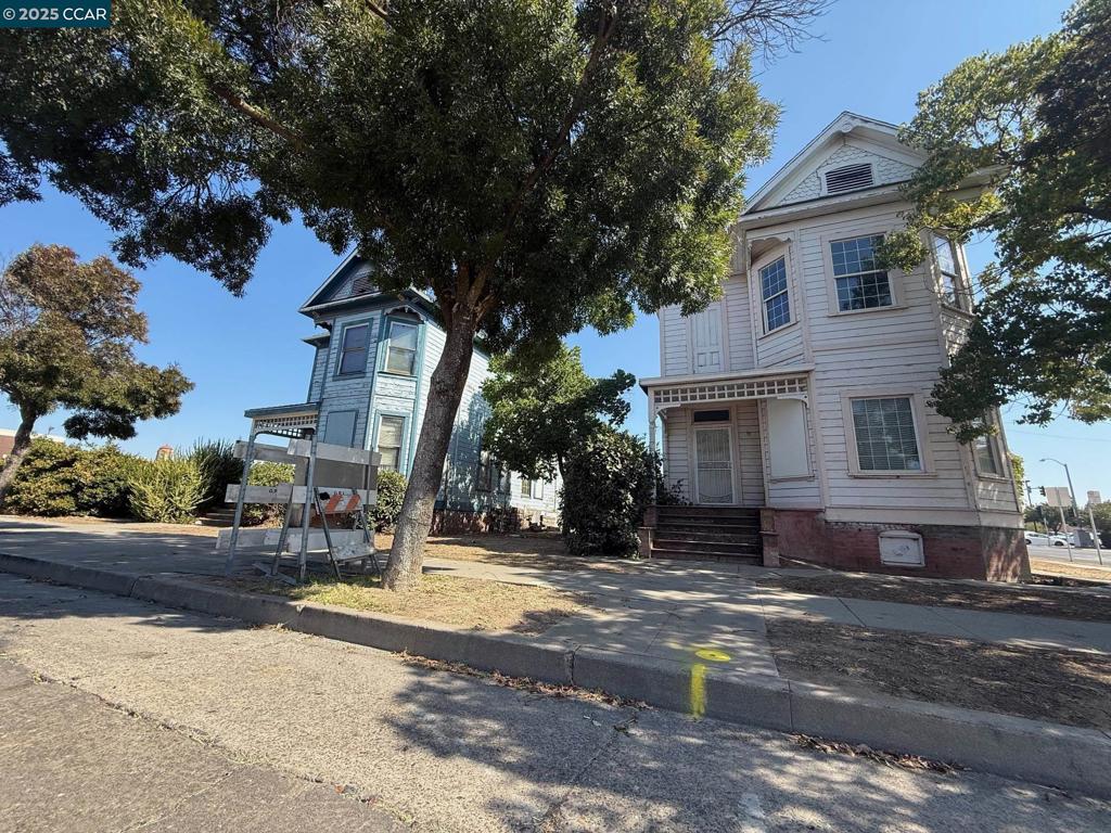 151 S 3Rd Ave