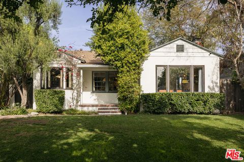 11523 Albers Street North Hollywood CA 91601